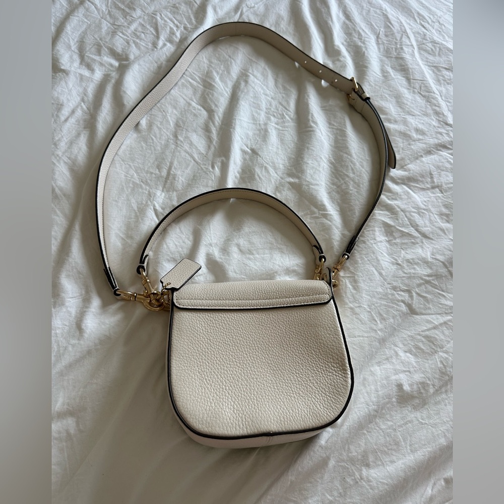 Coach Kleo Shoulder Bag in Chaulk/Gold - Picture 2 of 7